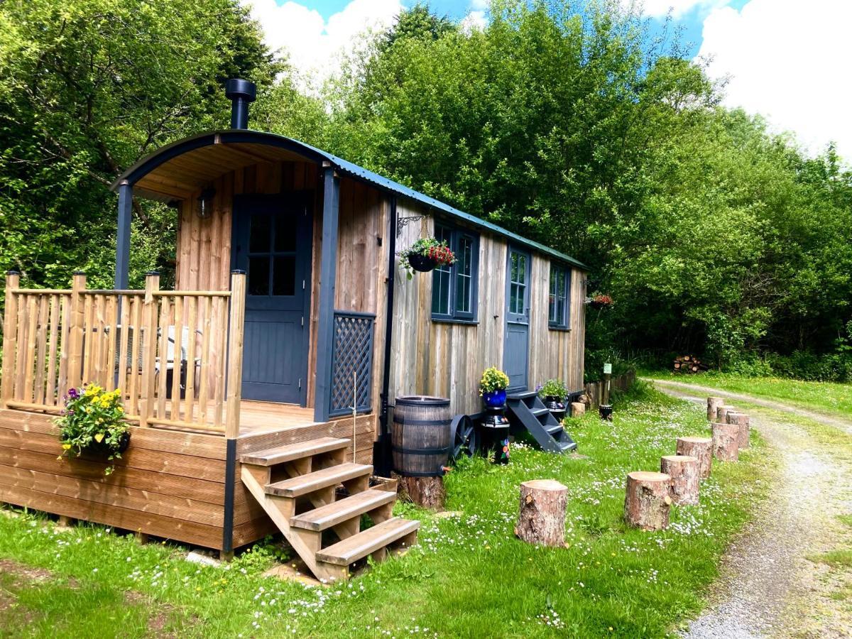 Brook The Shepherd Hut Saltash Exterior photo