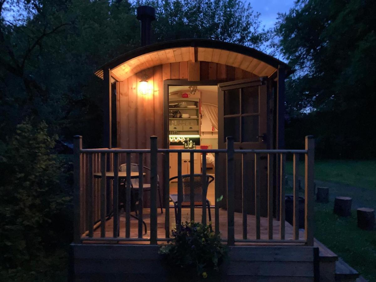 Brook The Shepherd Hut Saltash Exterior photo